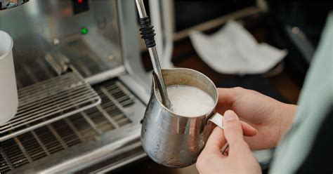 How to Steam Milk for Latte Art: A Detailed Exploration of the Artisanal Process